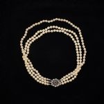 582990 Collier